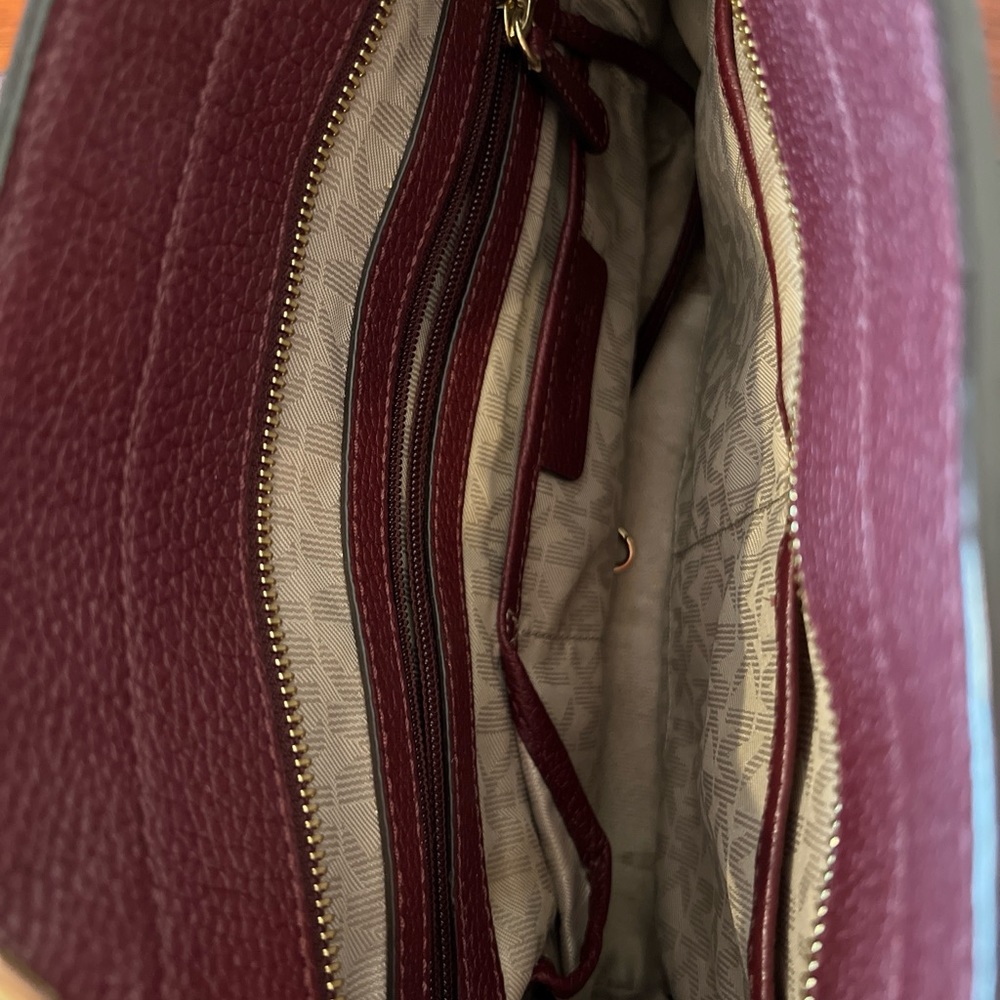 Michael Kors Hamilton Large Leather Satchel - Picture 5 of 10